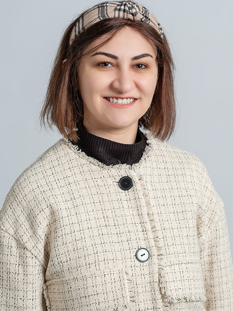 Portrait photograph of staff member, Frozan Dizaye